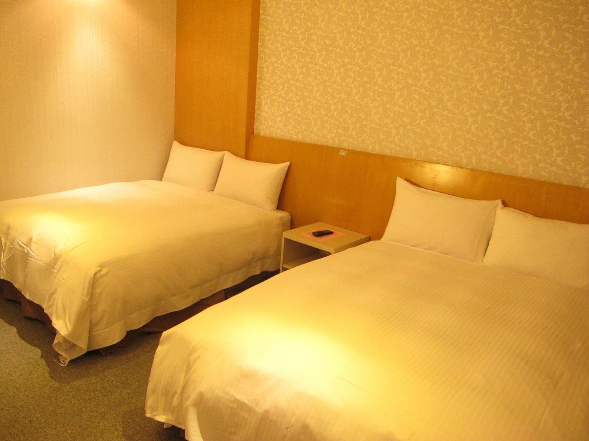 Roaders Hotel Hualien Dongda Εξωτερικό φωτογραφία