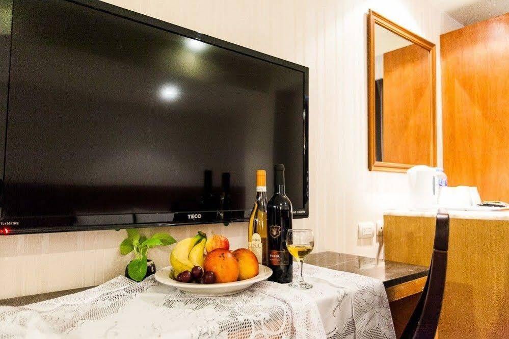 Roaders Hotel Hualien Dongda Εξωτερικό φωτογραφία